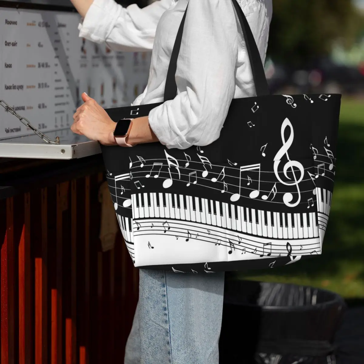 Abstract Piano Keys With Music - Yoga Fitness Music recension och pris